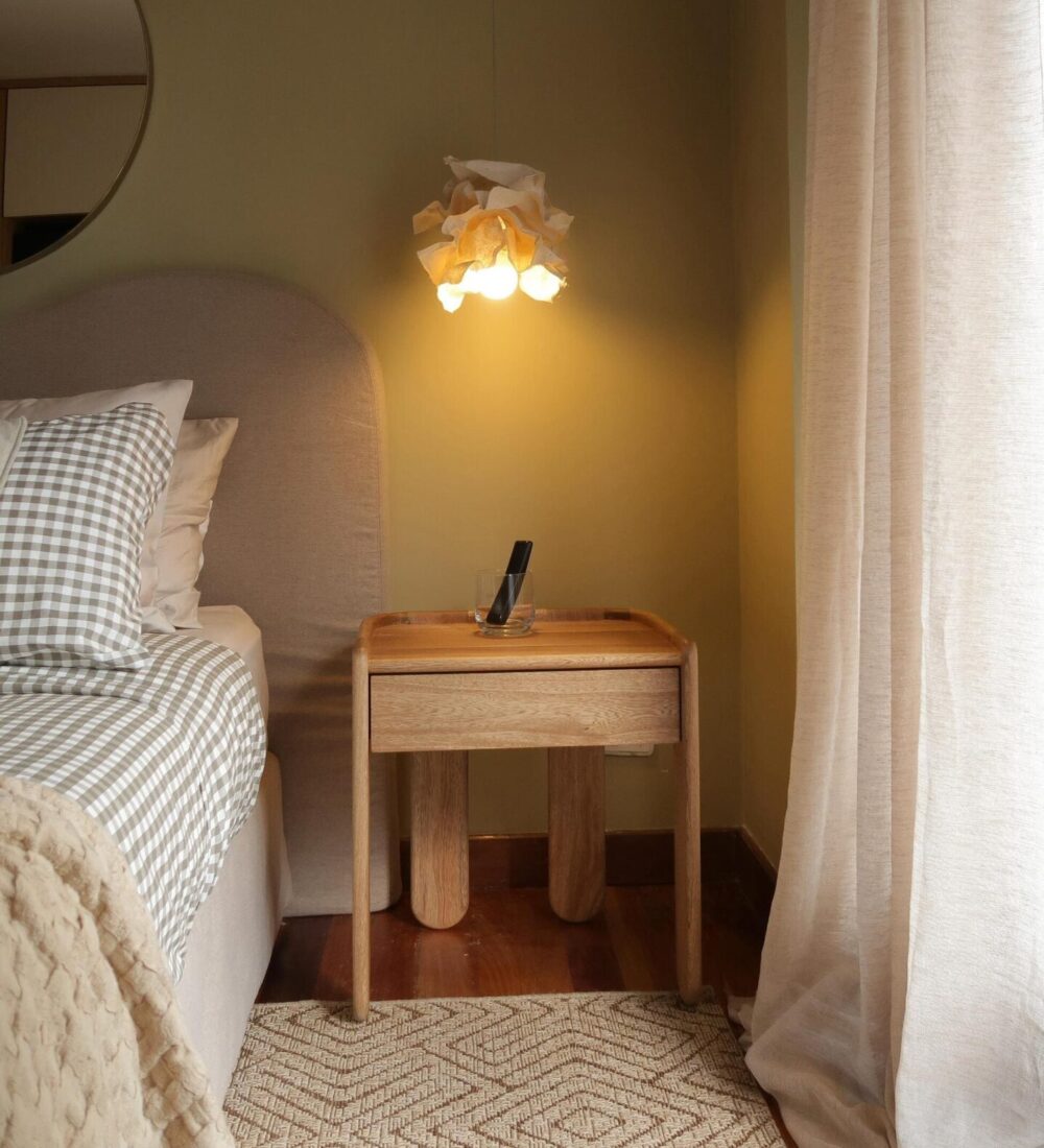 Mesa de noche HAUS